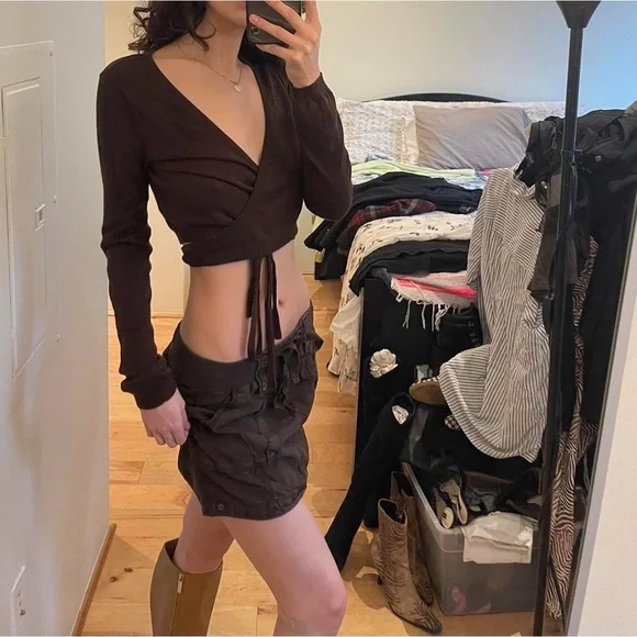 GAP Brown Wrap Crop Top - Picture 4 of 4